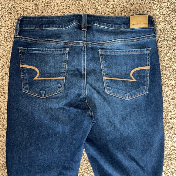 AMERICAN EAGLE- AE 360 NE(X)T LEVEL HIGH-WAISTED JEGGING- 12 SHORT - Picture 3 of 6